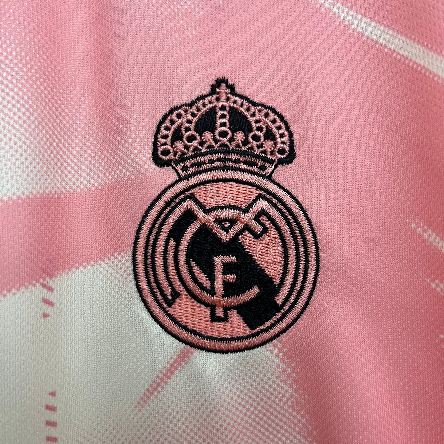 Camisa Real Madrid Retrô I 14/15 - Rosa
