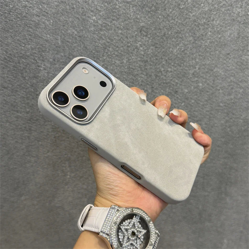 iPhone case with Comfort Fabric and MagSafe Charging.