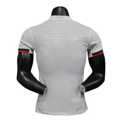 Camisa Chelsea II 25/26 - Jogador Nike Masculina - Branca com detalhes em verde e vermelho